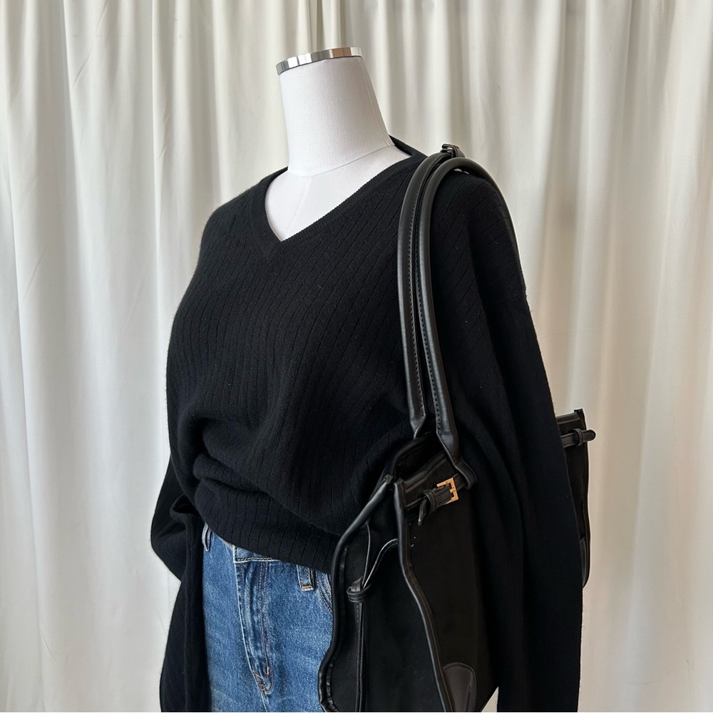 Vintage Ralph Lauren Purple Label V-neck sweater 100% Cashmere. - Picture 7 of 10